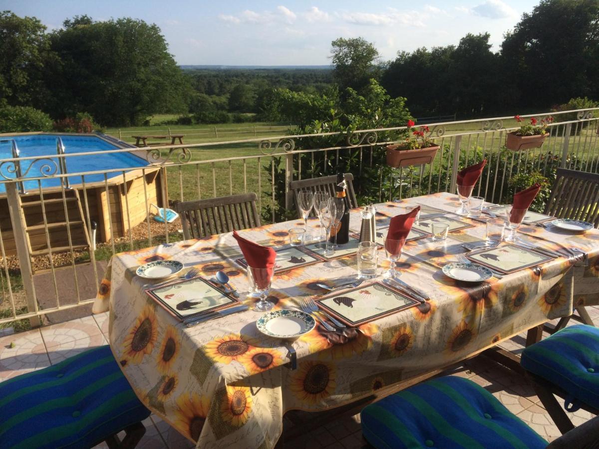 Les Petits Chenes Bed & Breakfast La Pellerine  Exterior photo